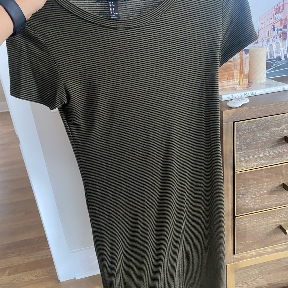 Short sleeve stripped bodycon summer dress